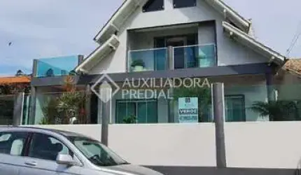 Casa com 4 quartos à venda na Antônio Bittencourt Capanema, 858, 114, Centro, Imaruí, 132 m2 por R$ 426.000