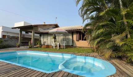 Casa com 4 quartos à venda na João Leandro Gregório, 8, Campo D'una, Imbituba, 100 m2 por R$ 640.000