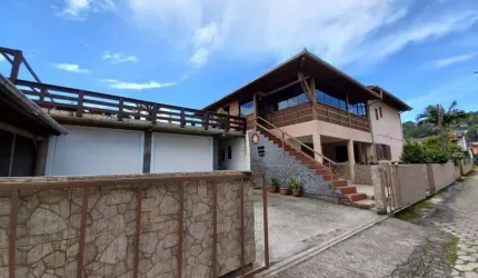 Casa com 7 quartos à venda na Das Pitangueiras, 6, Capão, Garopaba, 12 m2 por R$ 1.080.000