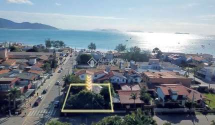 Casa com 3 quartos à venda na Rua Prefeito João Orestes De Araújo, 10, Centro, Garopaba, 160 m2 por R$ 3.500.000