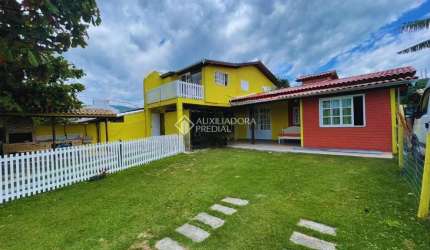 Casa com 4 quartos à venda na Ilha Do Faial, 190, Ambrósio, Garopaba, 150 m2 por R$ 1.790.000
