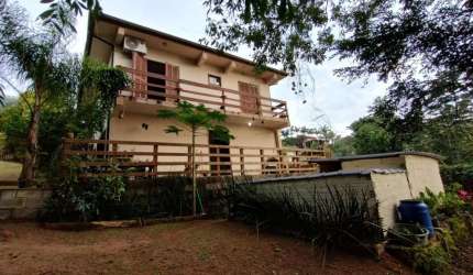Casa com 3 quartos à venda na Raul Ferreira, 18, Centro, Laguna, 170 m2 por R$ 890.000