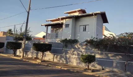 Casa com 2 quartos à venda na Rua Joan Ribeiro Gonçalves, 7, Parque Via Norte, Campinas, 190 m2 por R$ 745.000