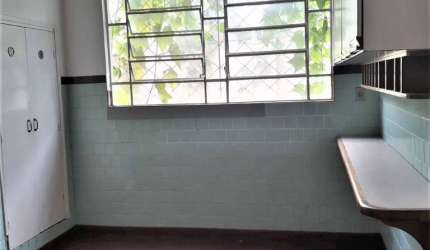 Casa com 3 quartos à venda na Alberto Milani, 39, Vila Papelão, Valinhos, 104 m2 por R$ 580.000