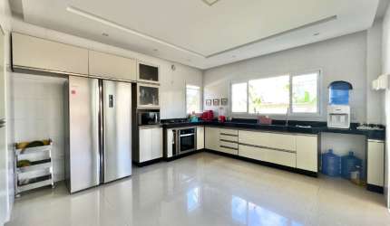 Vendo Excelente Casa Duplex Condomínio Club Green Club II com 4 Suítes - Parnamirim/RN