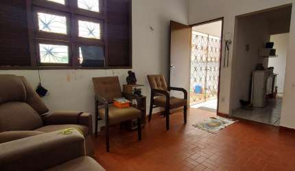 Vendo casa no bairro Pitimbu com 3 quartos