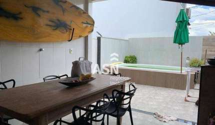 Casa com 2 dormitórios sendo uma suíte, área gourmet e piscina a venda, 70 m² por R$ 285.000 - Enseada das Gaivotas - Rio das Ostras/RJ