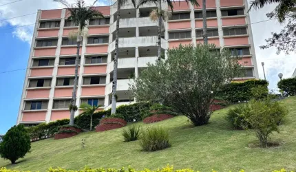 Apartamento à Venda ou Locação em Serra Negra-SP