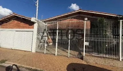 Casa com 3 quartos à venda na Avenida Doutor Carlos Botelho, 3536, Centro, São Carlos, 181 m2 por R$ 450.000