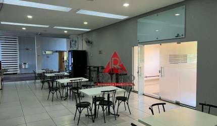 Sala, 30 m² por R$ 2.441/mês - Edifício Black &amp; White