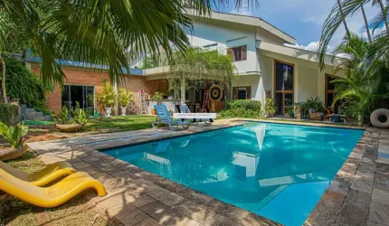 Casa no condomínio Tamboré 1
