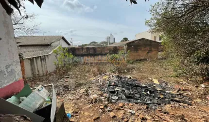Terreno à venda no bairro Centro - Araguari/MG