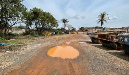 Terreno à venda no bairro Goiás - Araguari/MG
