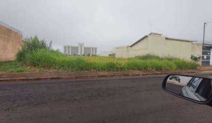 Terreno à venda no bairro Jardim Interlagos I - Araguari/MG