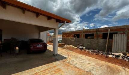Casa à venda no bairro Miranda - Araguari/MG