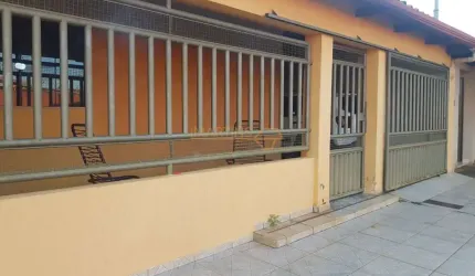 Casa à venda no bairro Goiás - Araguari/MG