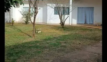Casa à venda no bairro Jardim Interlagos I - Araguari/MG