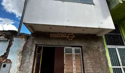 Imobiliária em Araguari - Sobrado à venda no bairro Centro - Araguari/MG