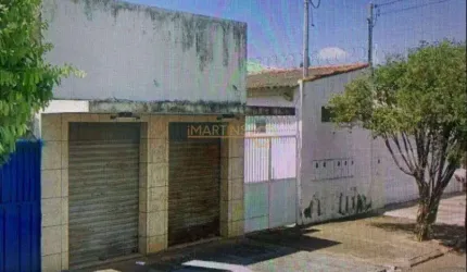 Casa à venda no bairro Santiago - Araguari/MG