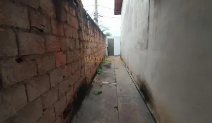 Casa à venda no bairro Portal do Cerrado - Araguari/MG