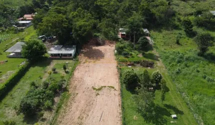 Terreno em frente a represa emborcação