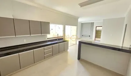 Casa à venda no bairro Jardim Interlagos III - Araguari/MG
