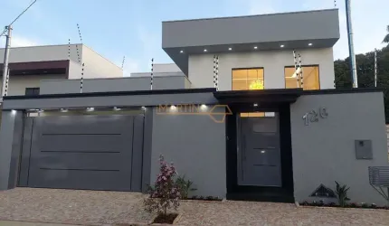 Casa à venda no bairro Bosque - Araguari/MG