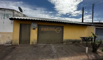 Casa à venda no bairro Santiago - Araguari/MG