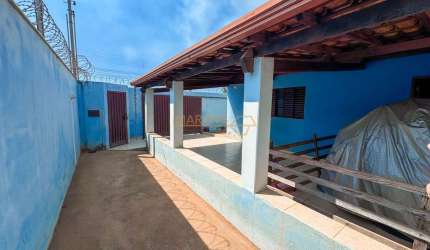 Casa à venda no bairro São Sebastião - Araguari/MG