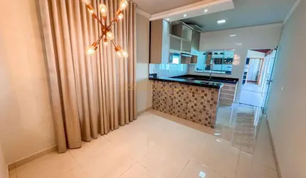 Casa à venda no bairro Jardim Interlagos II - Araguari/MG