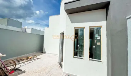 Casa à venda no bairro Santiago - Araguari/MG