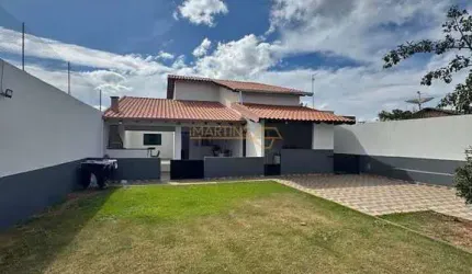 Casa à venda no bairro Santiago - Araguari/MG