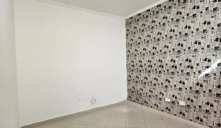 Aluga Casa Comercial no Centro