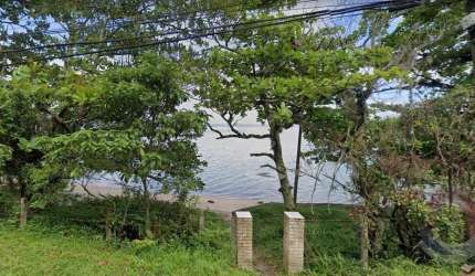 Terreno à venda no bairro Ribeirão da Ilha - Florianópolis/SC