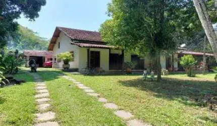 Sítio para Venda em Rio Bonito, Basílio, 3 dormitórios, 1 suíte, 1 banheiro, 2 vagas
