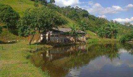 Sítio para Venda em Cachoeiras de Macacu, Vecchi, 3 dormitórios, 1 banheiro, 1 vaga