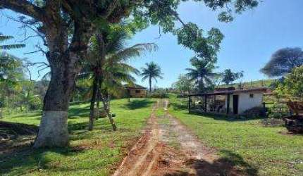 Sítio para Venda em Cachoeiras de Macacu, Japuíba, 2 dormitórios, 1 banheiro, 1 vaga