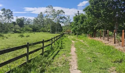 Sítio para Venda em Silva Jardim, Mato Alto, 2 dormitórios, 1 banheiro