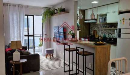 Apartamento reformado 02 quartos no Braga  à 10 minutos da Praia das Dunas