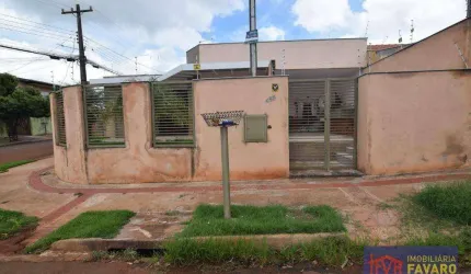Casa com 3dormitórios à venda por R$ 360.000