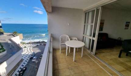 ÓTIMO APARTAMENTO NA PRAIA DE ASTÚRIAS, VISTA MAR, 3 DORMITÓRIOS. LAZER, 1 VAGA DE GARAGEM.