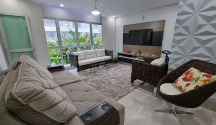 Praia de Pitangueiras - Calçadão - Alto padrão - Totalmente reformado e finamente decorado.