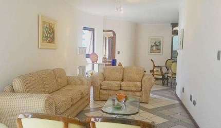 Praia de Pitangueiras, Alto Padrão, 2 Quadras da Praia, 2 Garagens, Local Nobre,130 Metros de Área Útil, Fino Acabamento!!!