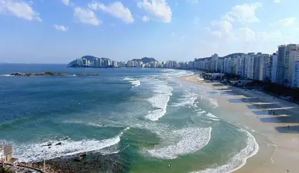 Praia das Pitangueiras - Local nobre, frente total para o mar !!!