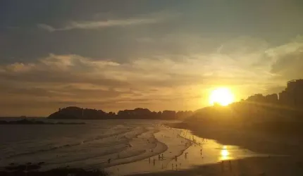 PITANGUEIRAS -  FRENTE TOTAL AO MAR COM LINDA VISTA, 234 M² ÚTEIS, EXCELENTE APARTAMENTO, 02 VAGAS DE GARAGEM, NA MELHOR LOCALIZAÇÃO DE PITANGUEIRAS