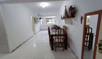 APARTAMENTO NO CENTRO DO GUARUJÁ COM 2 DORMITÓRIOS