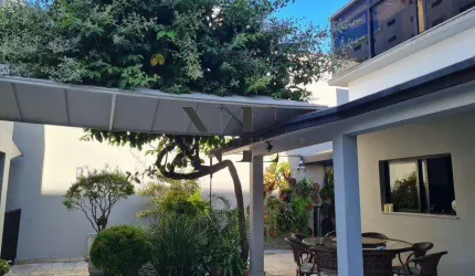Sobrado para Venda em Santos, José Menino, 5 dormitórios, 2 suítes, 4 banheiros, 4 vagas