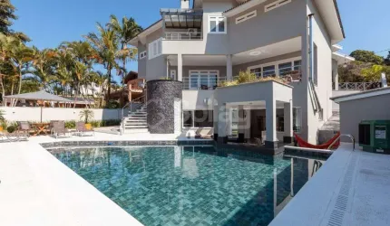 Casa à venda no condomínio Vista Alegre Sede em Vinhedo/SP!