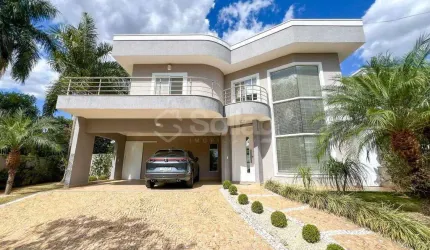 Casa á venda no Condomínio residencial Jardim das Palmeiras em Vinhedo, interior de São Paulo.