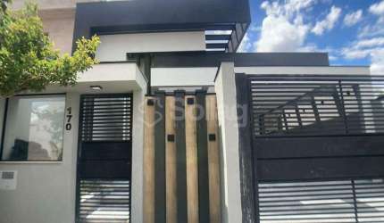 Casa térrea localizada em Residencial Central na cidade de Vinhedo, São Paulo.